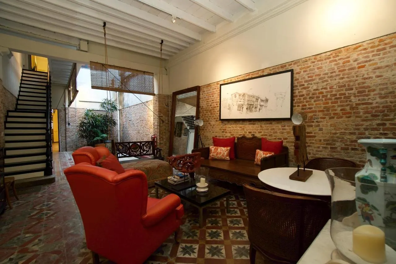 Hotel Muntri Mews George Town