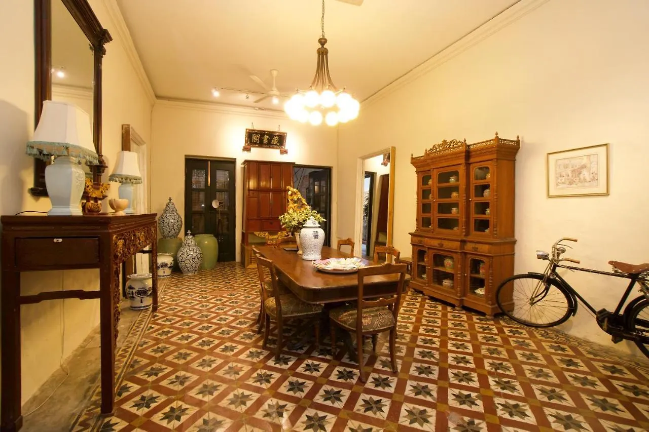 Hotel Muntri Mews George Town